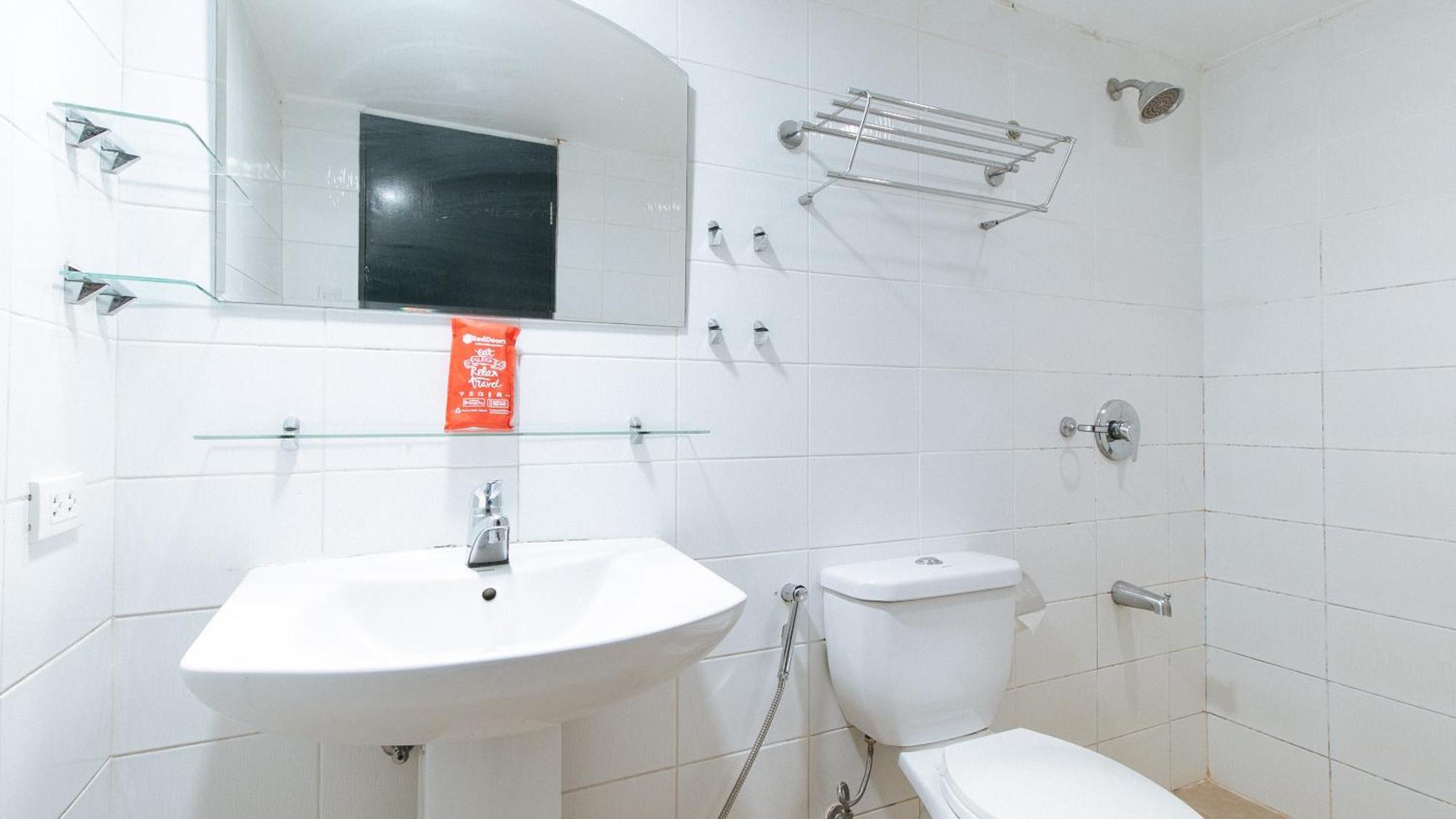 Paranaque City Reddoorz At Kassel Residences Paranaque מראה חיצוני תמונה